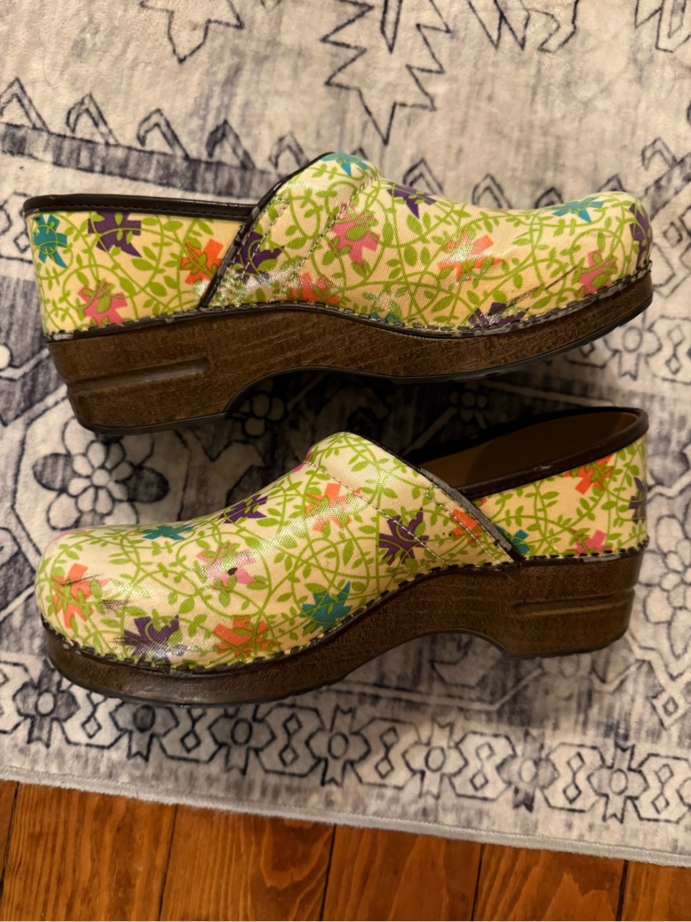Dankso Vegan Pro Floral Fabric Clogs Shoes Womens EU 41 US 10.5 11 - Picture 2 of 3
